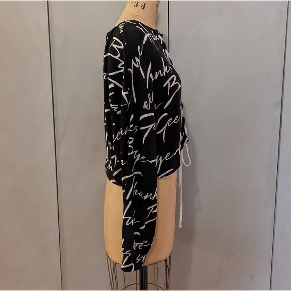 Lace up top  - Picture 4 of 4